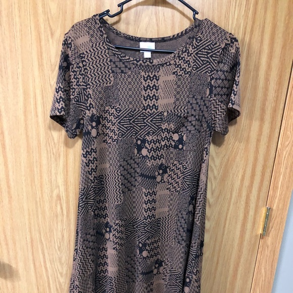 Lularoe Carly XS. Never worn. - Picture 2 of 3